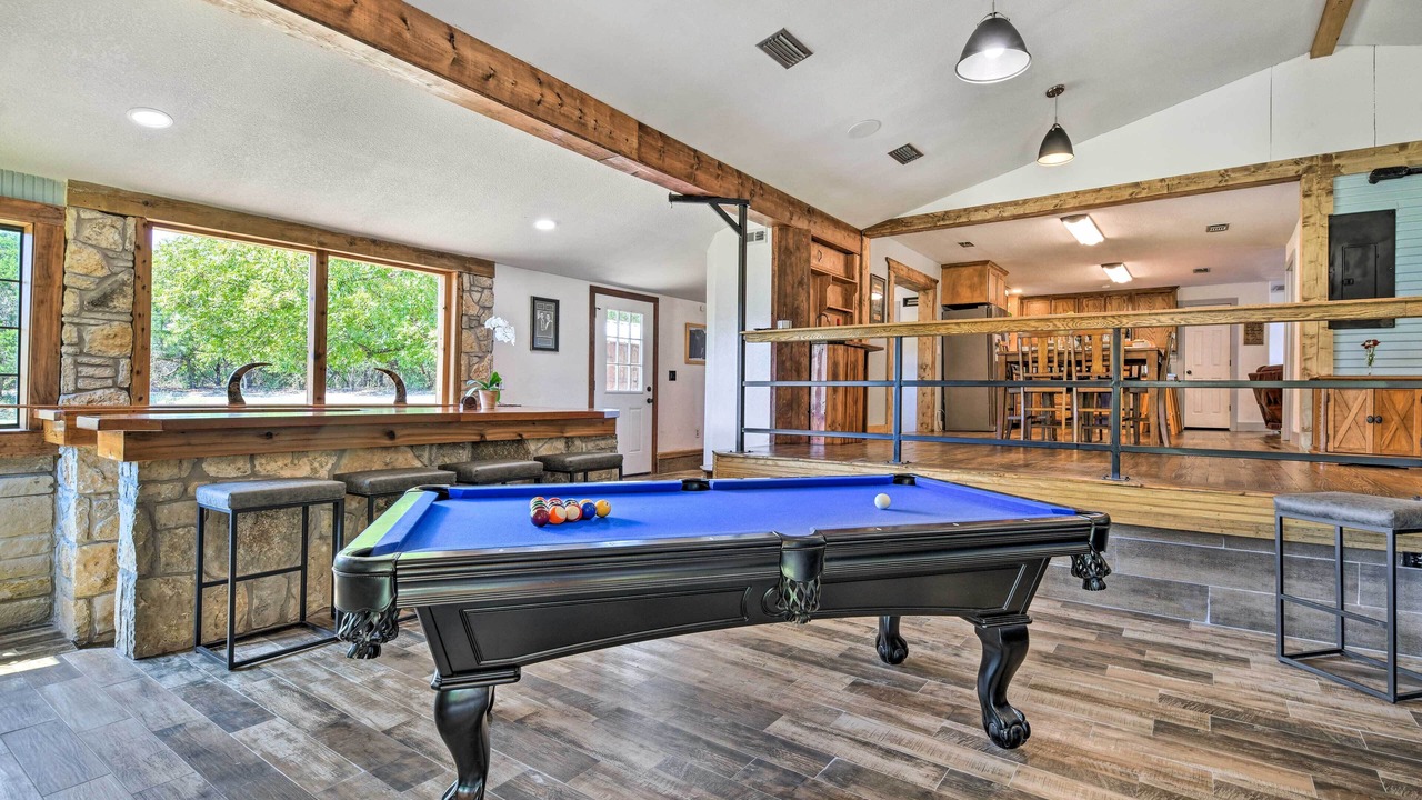 Photo of Bedroom in Glen Rose