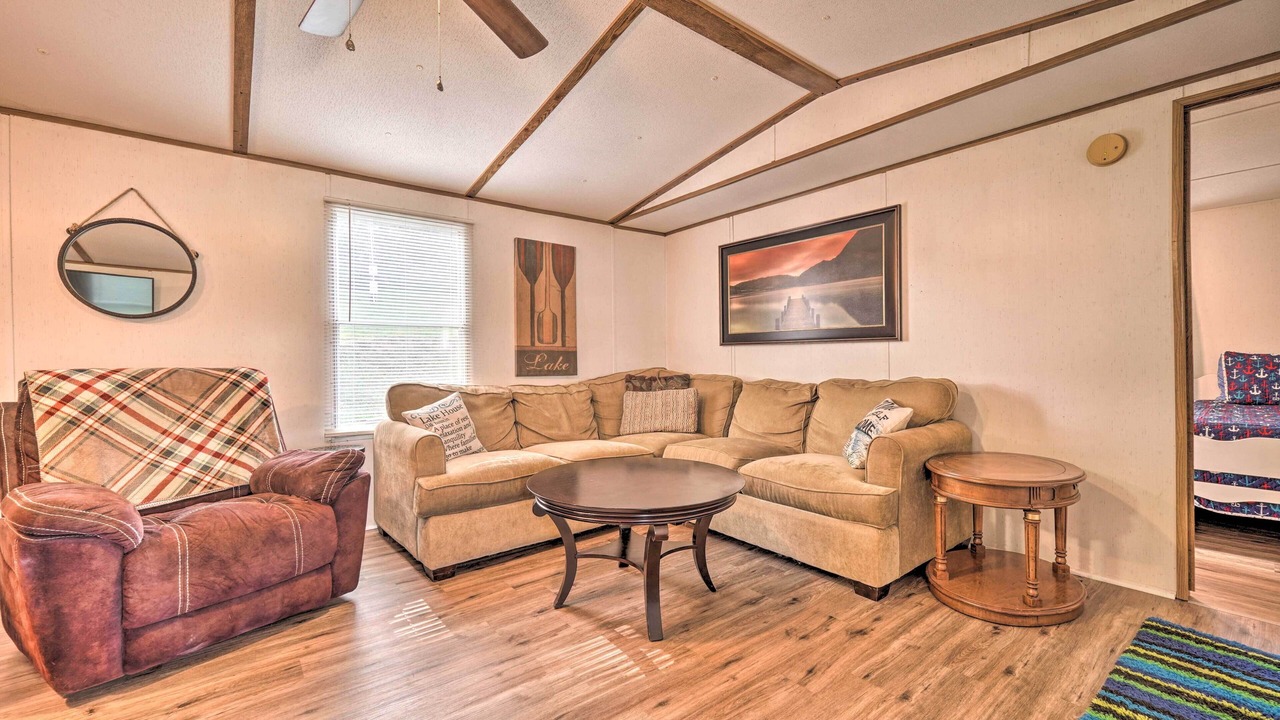 Photo of Livingroom in Bean Station