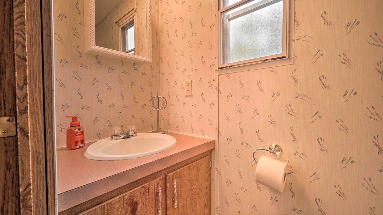 Photo of Bathroom in Bean Station