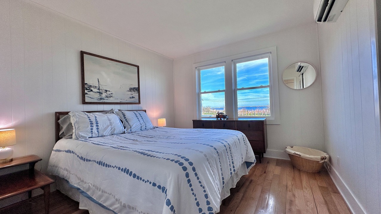 Photo of Bedroom in Mastic Beach