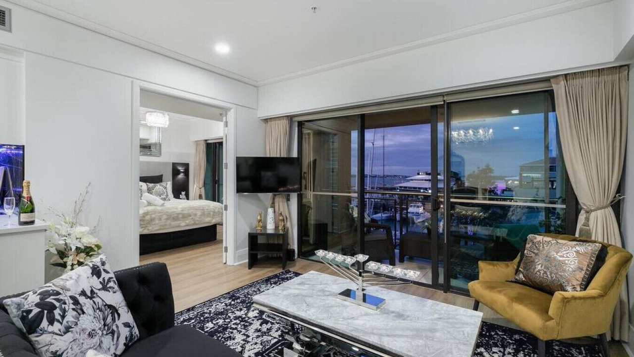 Photo of Livingroom in Auckland Central Business District