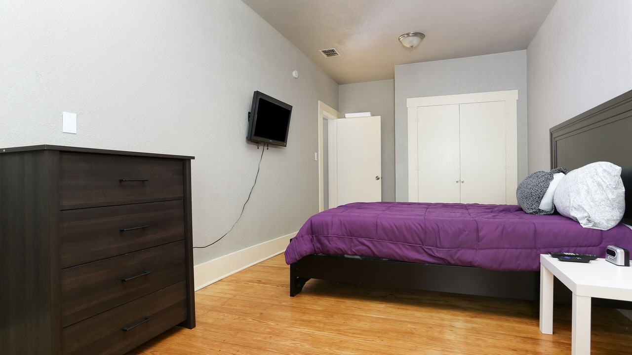 Photo of Bedroom in Southside