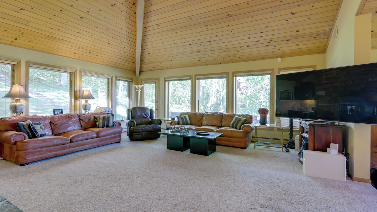 Photo of Livingroom in Eagle-Vail