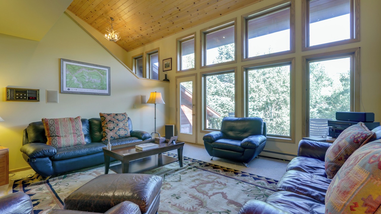 Photo of Livingroom in Eagle-Vail