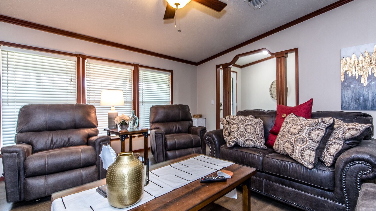 Photo of Livingroom in Graford