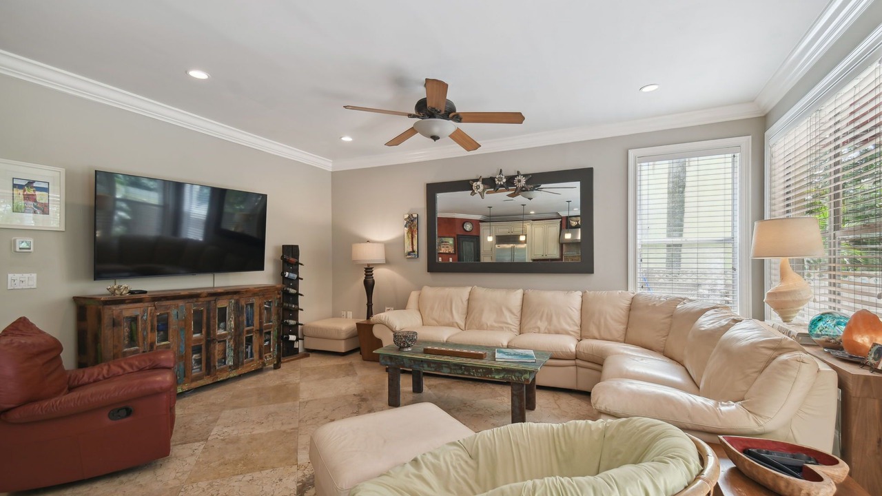 Photo of Livingroom in Davis Islands