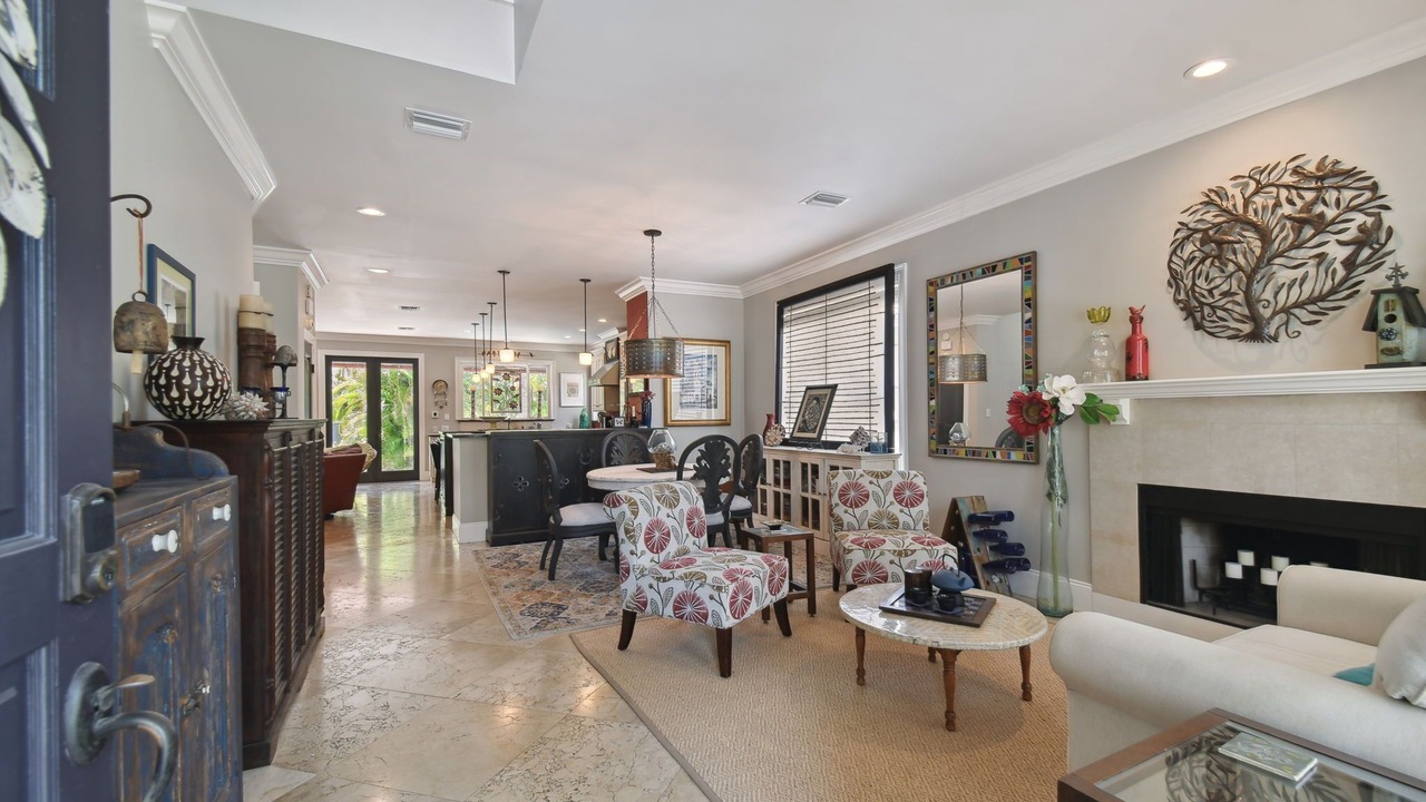 Photo of Livingroom in Davis Islands