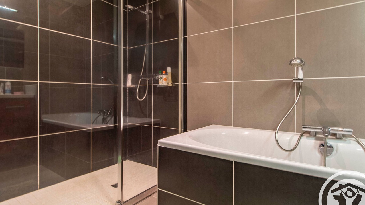 Photo of Bathroom in Saint-Georges-des-Gardes
