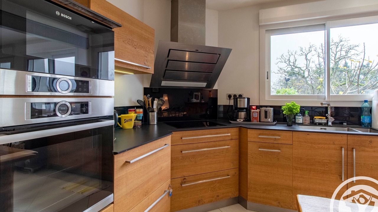 Photo of Kitchen in Saint-Georges-des-Gardes