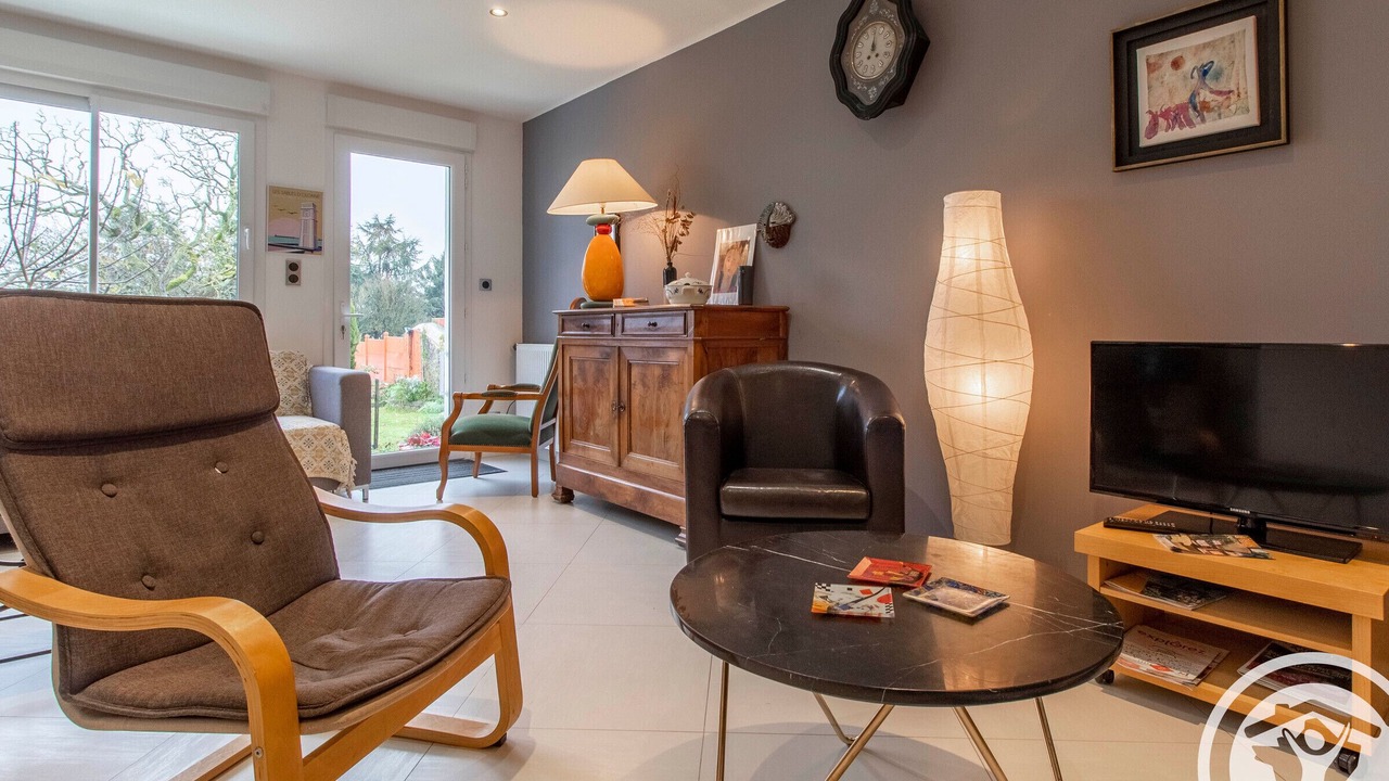 Photo of Livingroom in Saint-Georges-des-Gardes