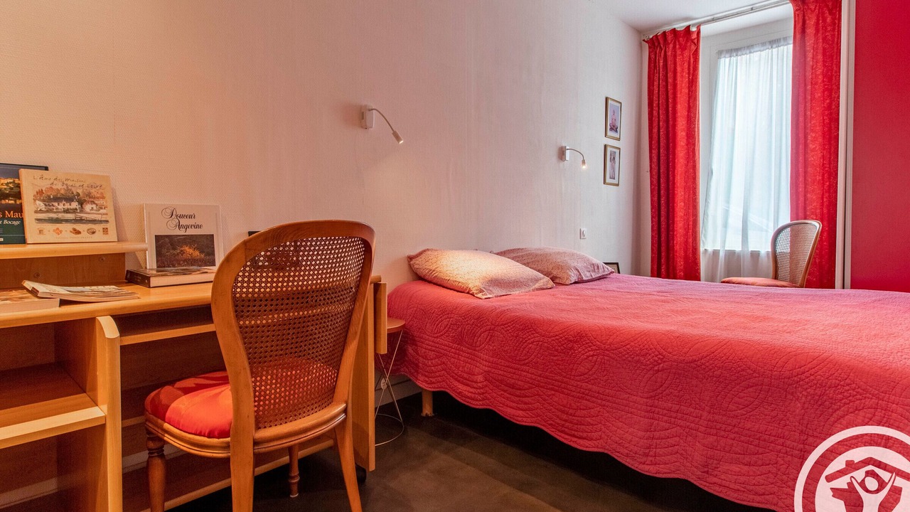Photo of Bedroom in Saint-Georges-des-Gardes