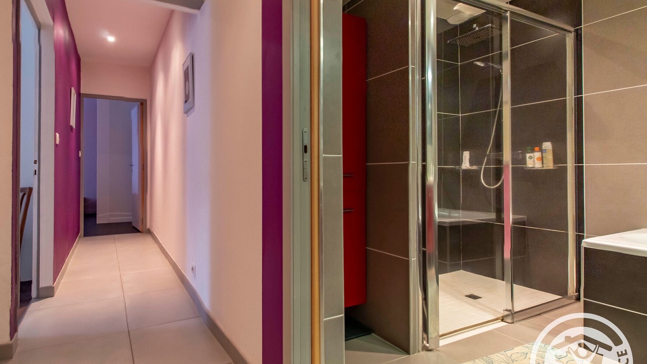Photo of Bathroom in Saint-Georges-des-Gardes