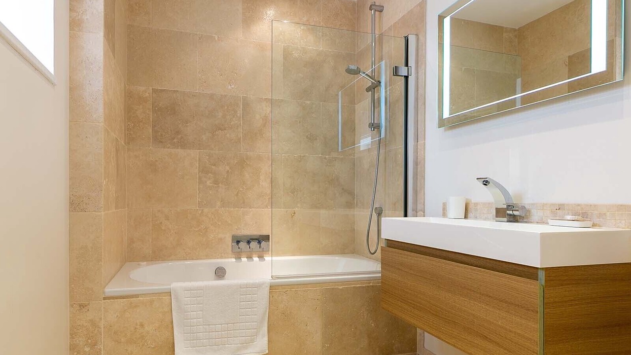 Photo of Bathroom in Salles