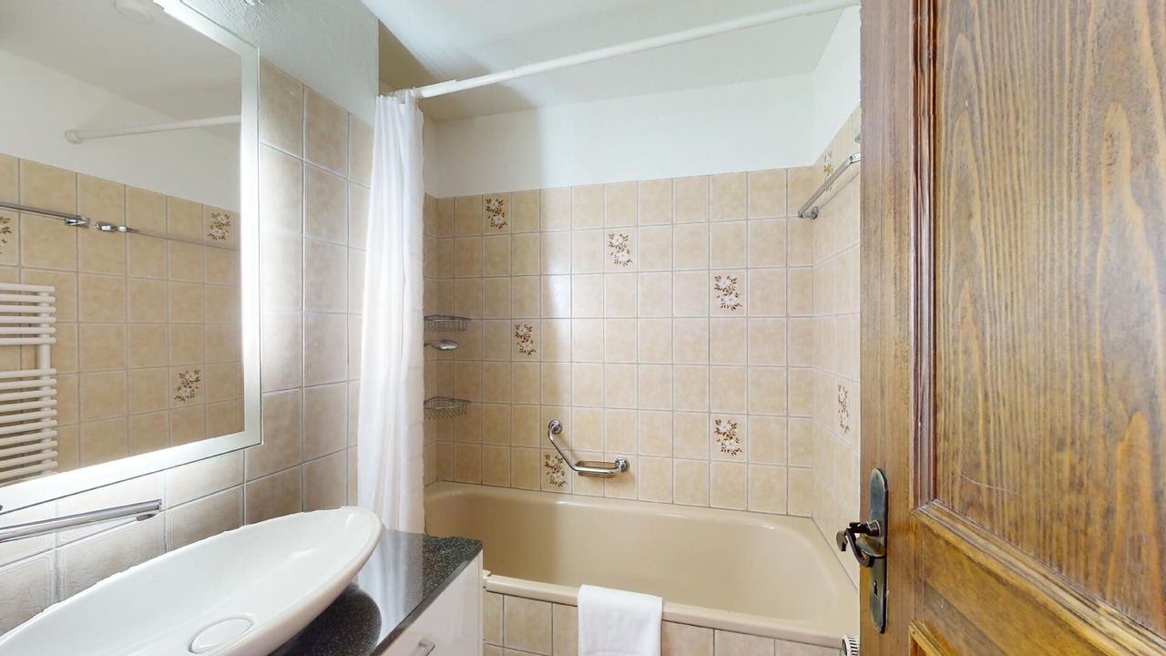 Photo of Bathroom in Champfer