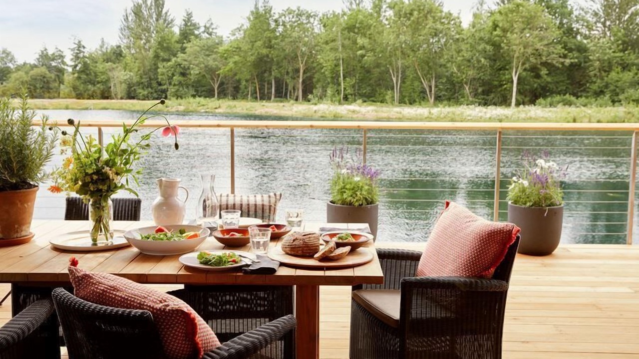 Photo of Bedroom in Lechlade