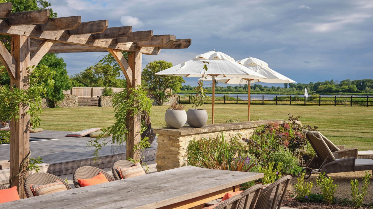 Photo of Patio Balcony in Lechlade
