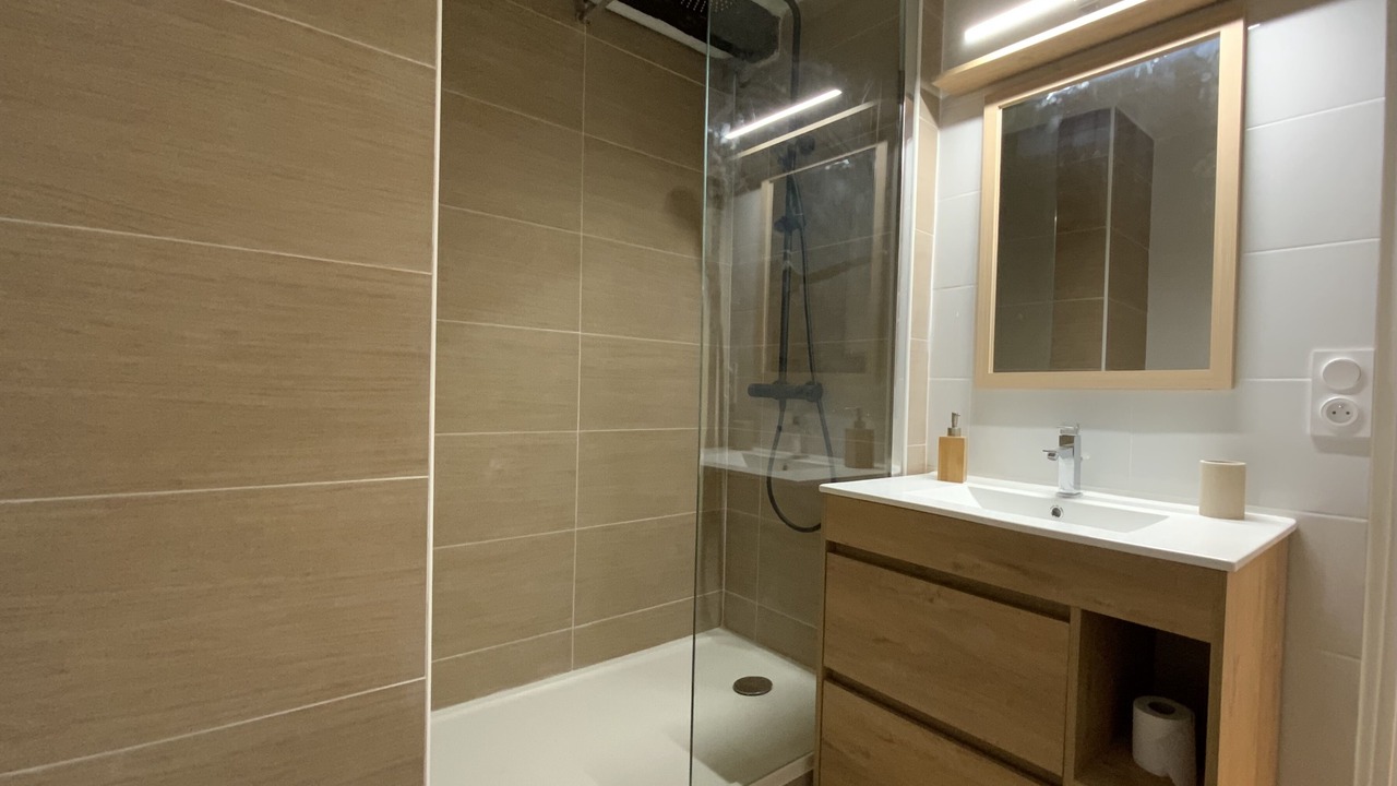 Photo of Bathroom in Bas-Vernet