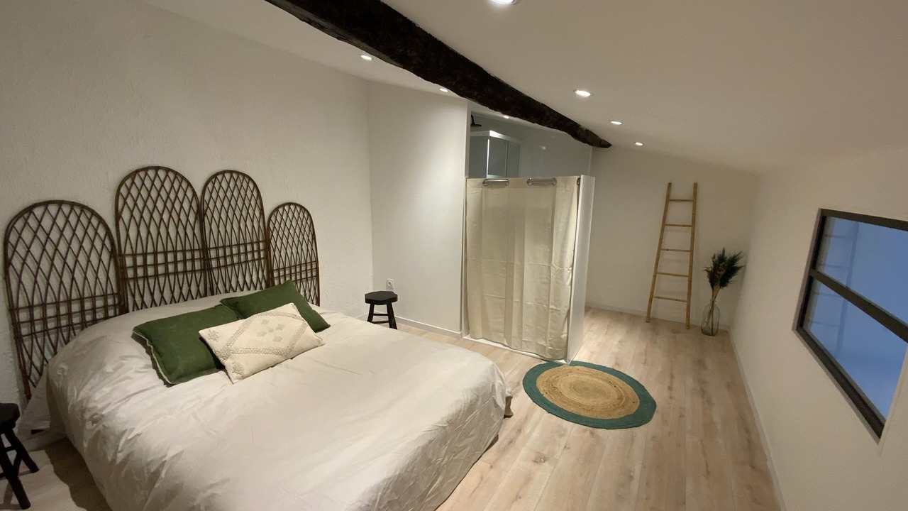 Photo of Bedroom in Bas-Vernet