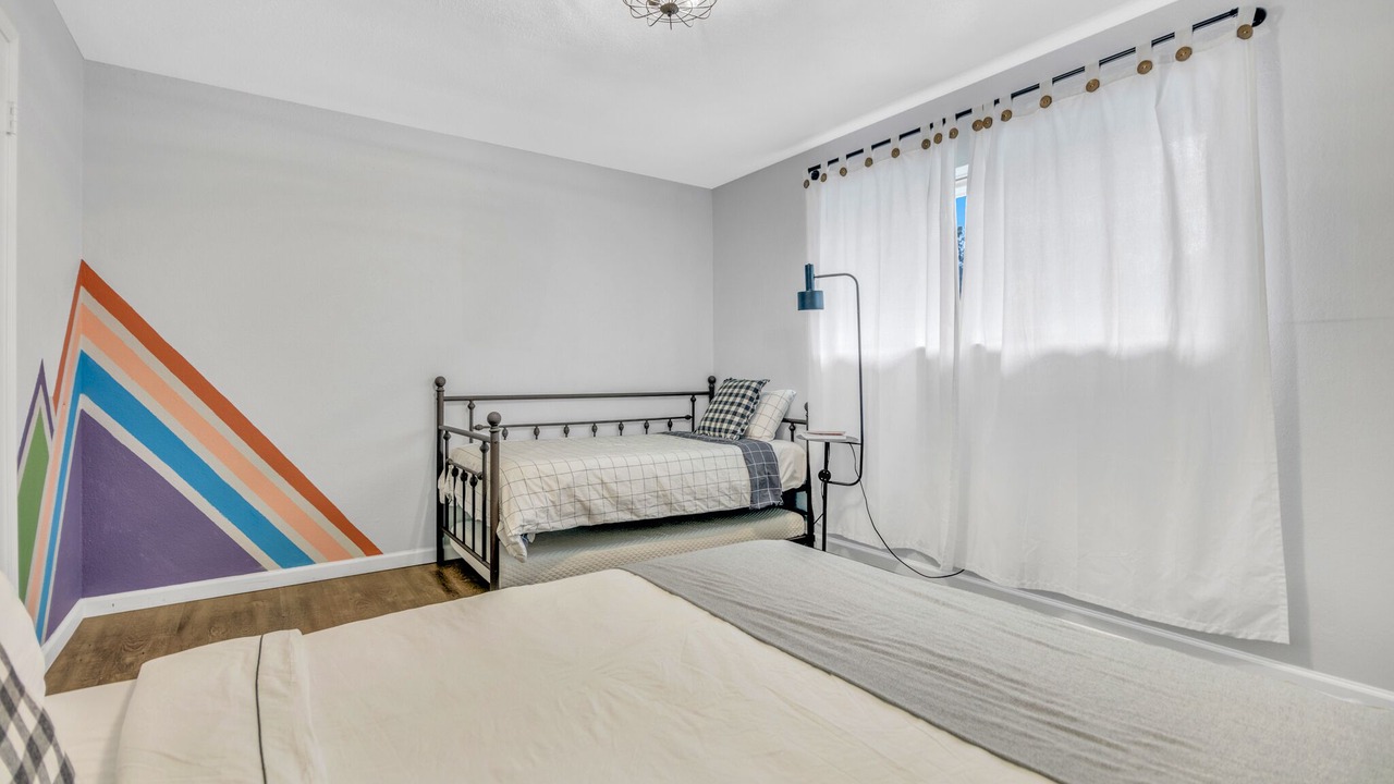 Photo of Bedroom in Clodine