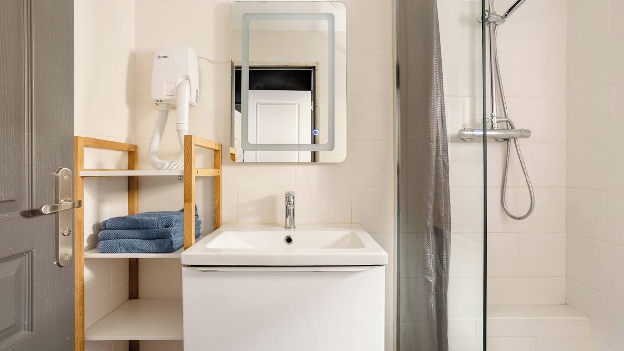 Photo of Bathroom in Noyen-sur-Sarthe