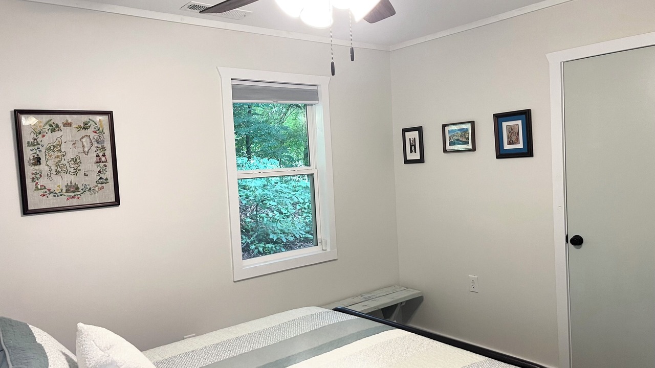 Photo of Bedroom in Upper Peachtree
