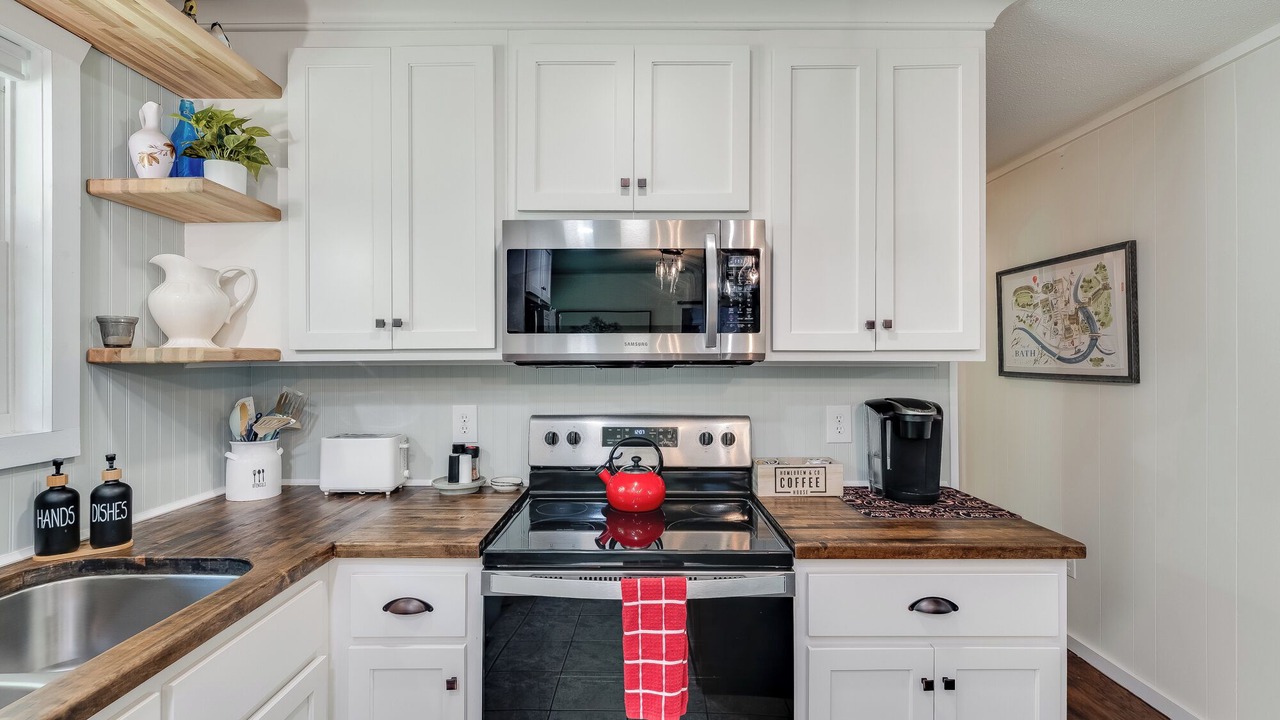 Photo of Kitchen in Upper Peachtree