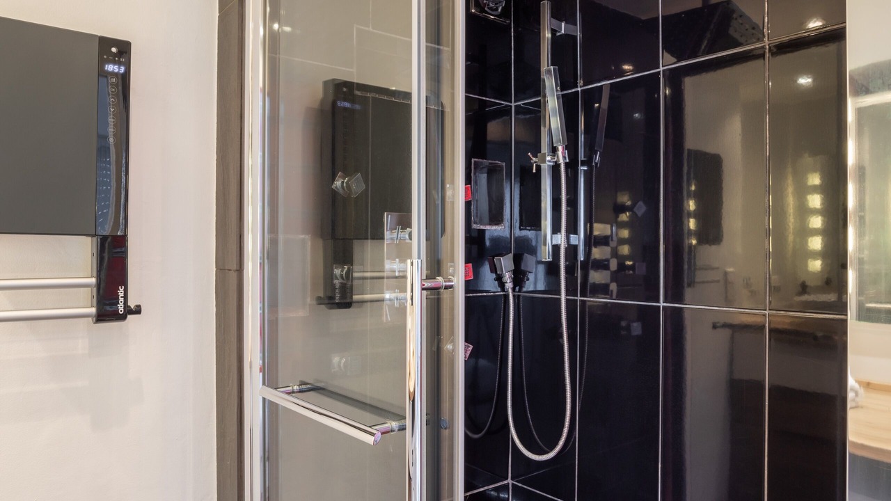 Photo of Bathroom in Madeleine-Champ de Mars