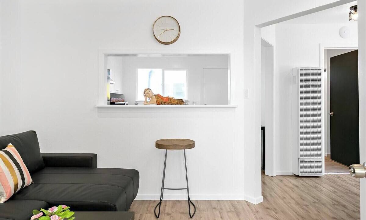 Photo of Livingroom in Daly City