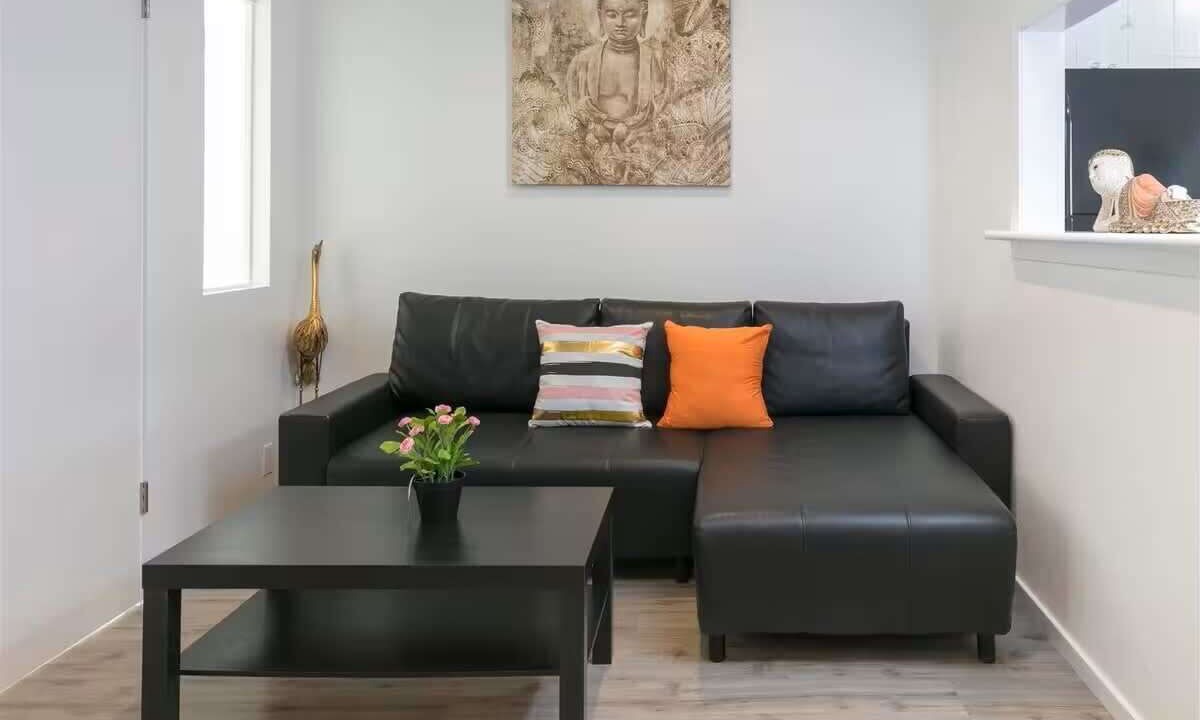 Photo of Livingroom in Daly City