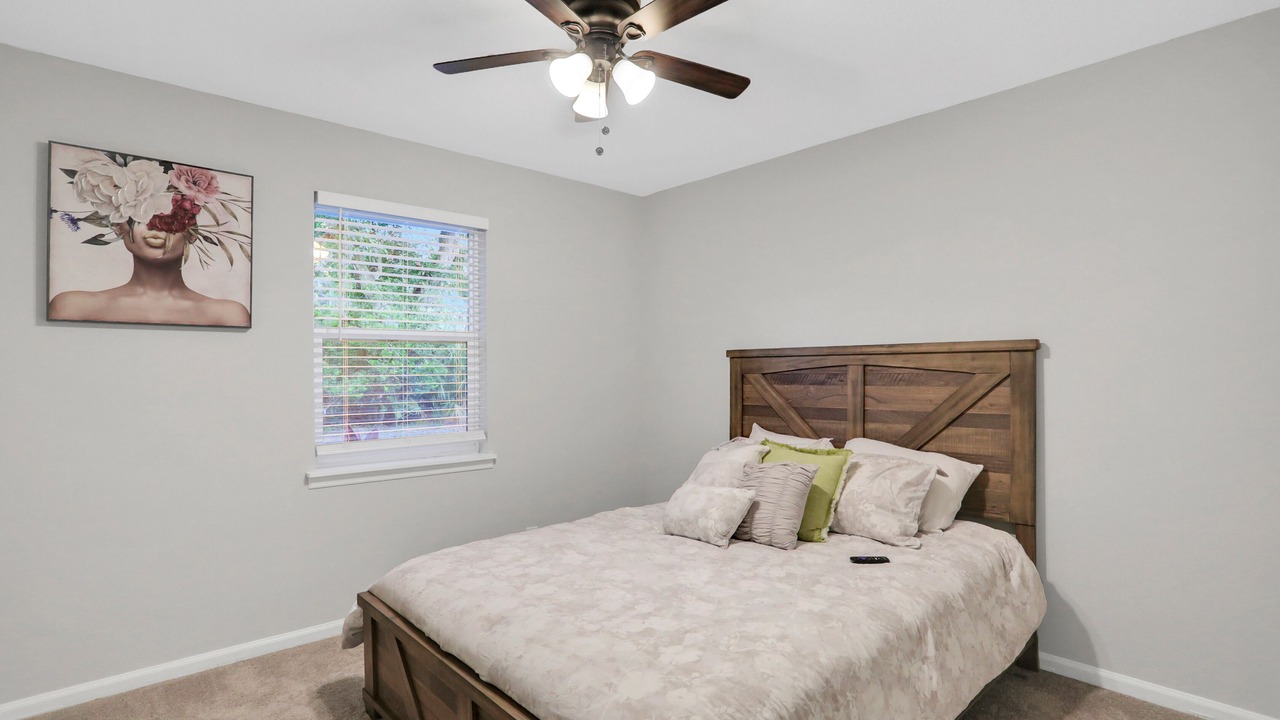 Photo of Bedroom in Neptune Beach