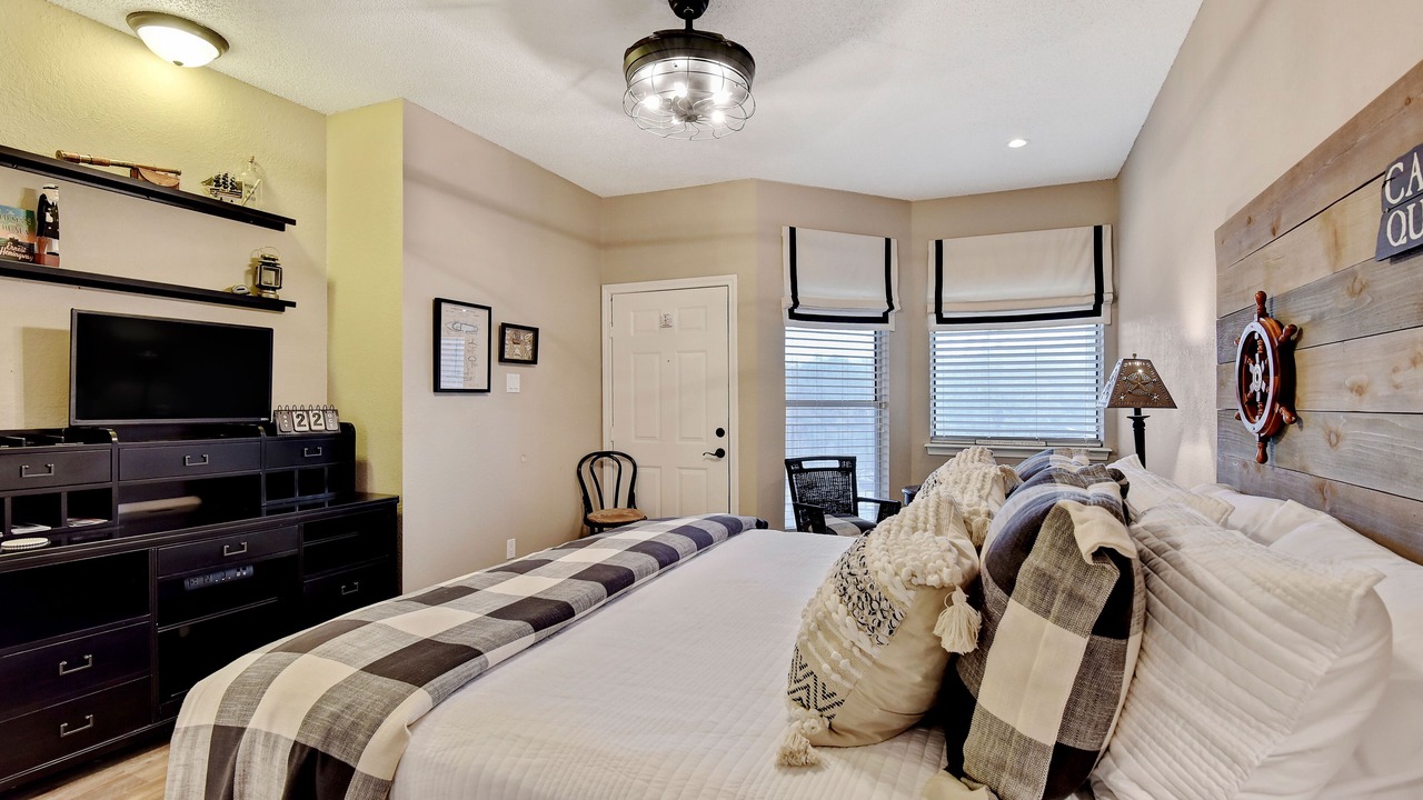 Photo of Bedroom in Pottsboro