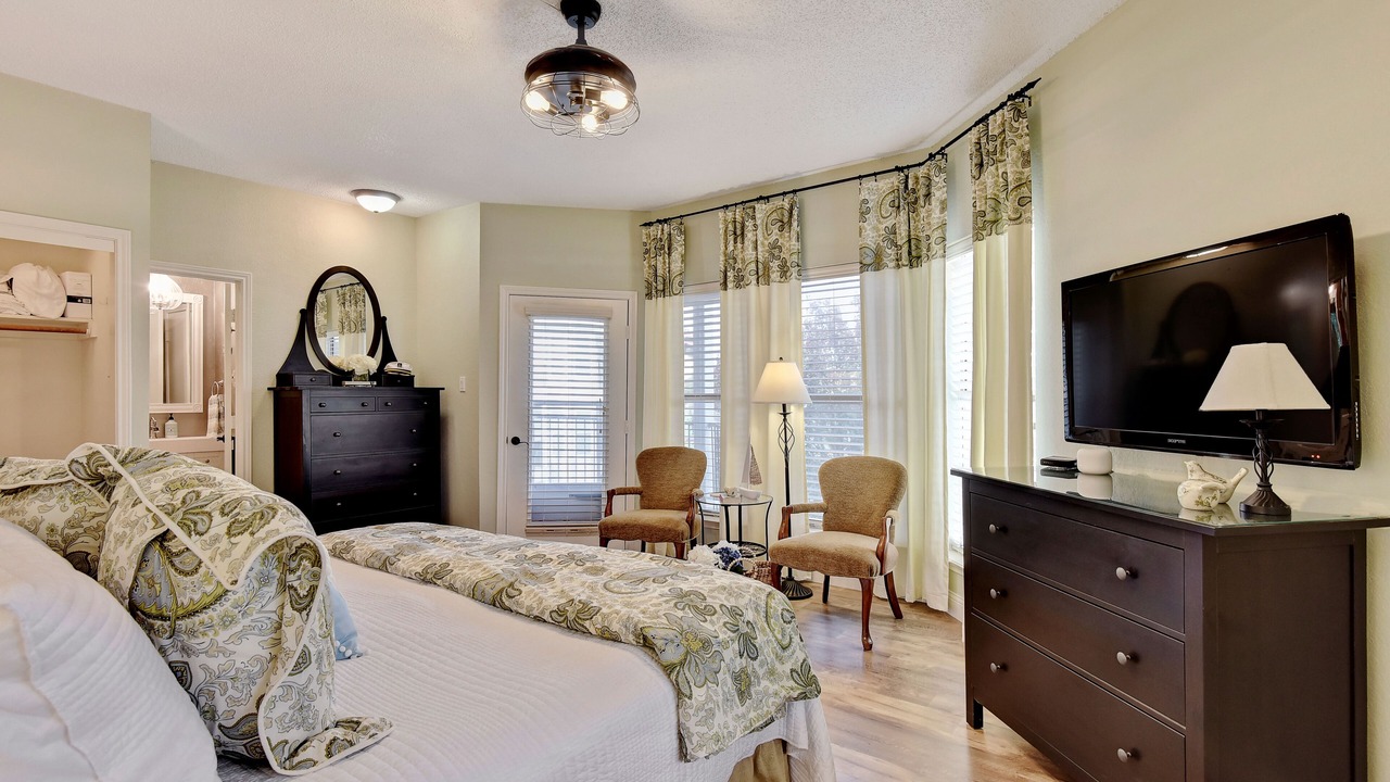 Photo of Bedroom in Pottsboro