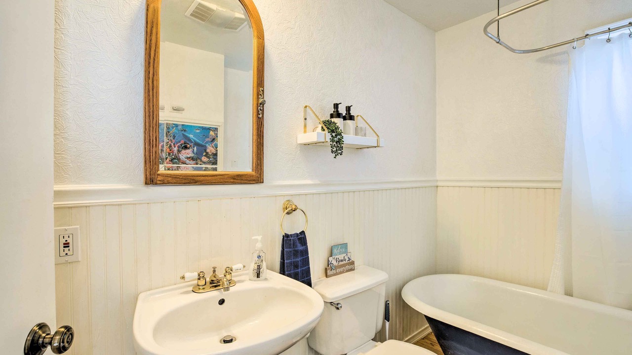 Photo of Bathroom in Pacific County