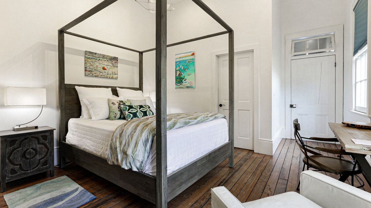 Photo of Bedroom in Faubourg Delachaise
