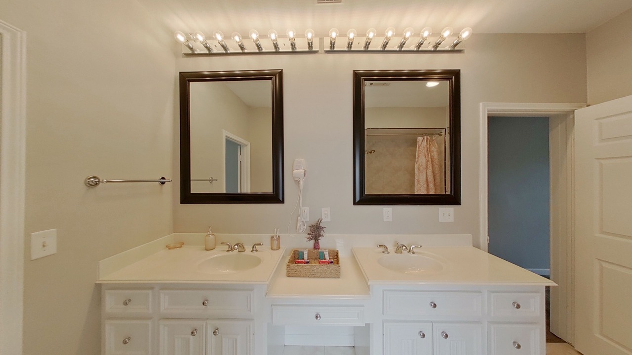 Photo of Bathroom in Dickinson