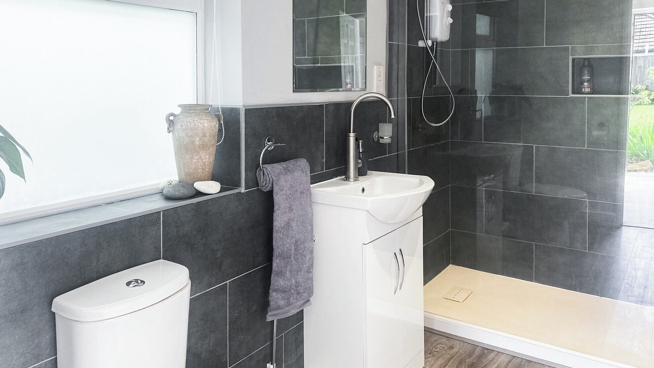 Photo of Bathroom in Camborne