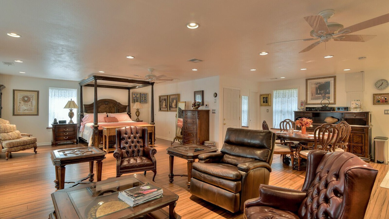 Photo of Livingroom in Dallas
