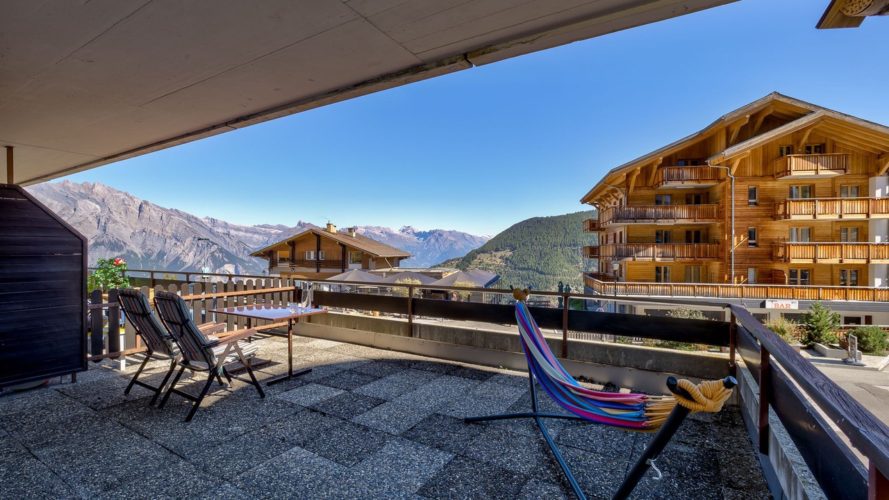 Photo of Patio Balcony in La Tzoumaz