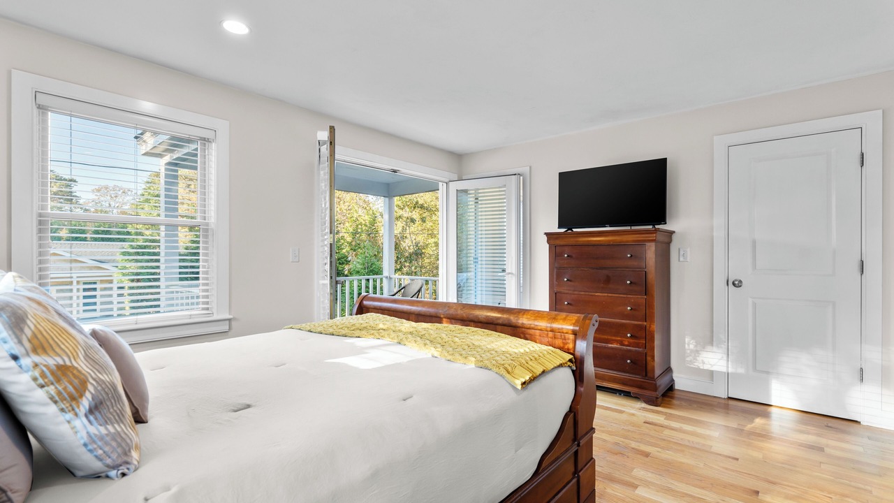 Photo of Bedroom in Lagoon Heights