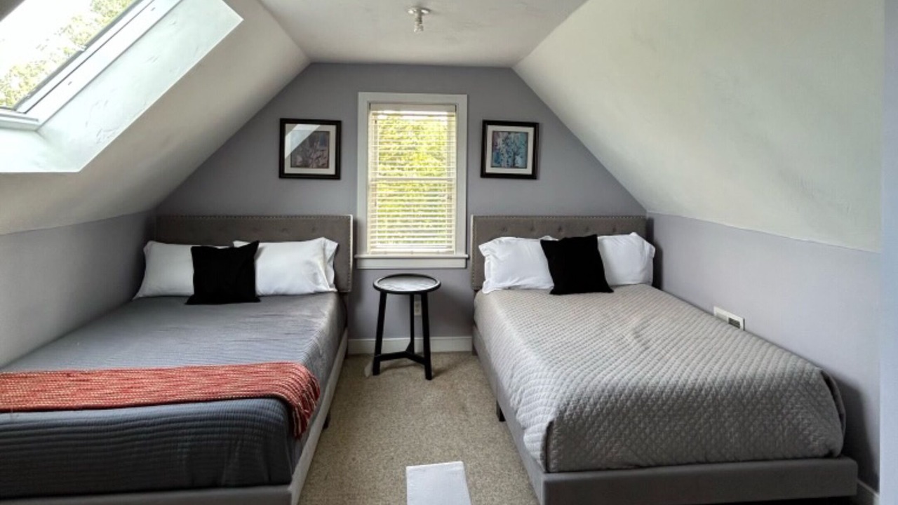 Photo of Bedroom in Lagoon Heights