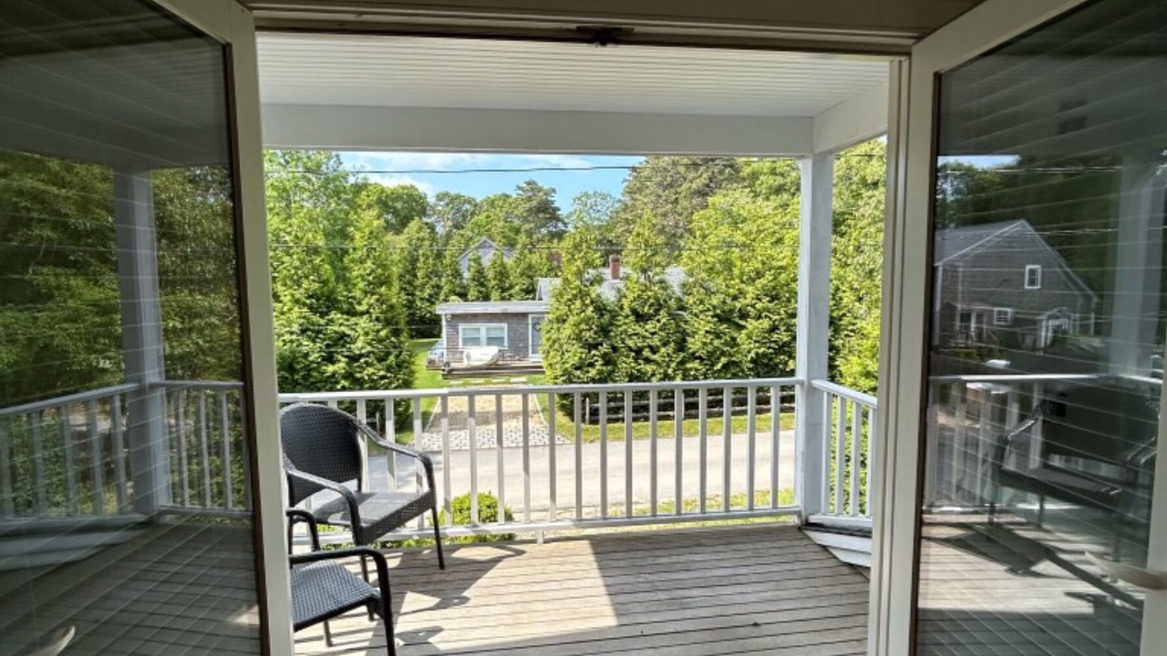 Photo of Patio Balcony in Lagoon Heights