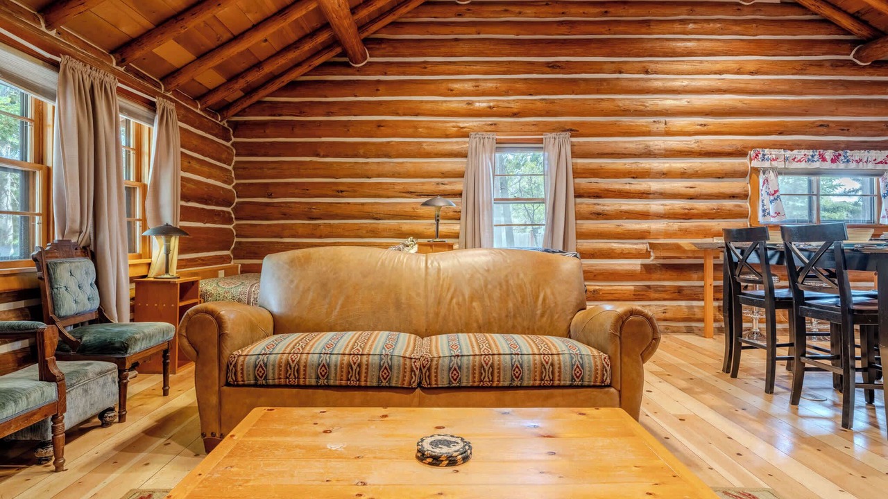 Photo of Livingroom in West Yellowstone