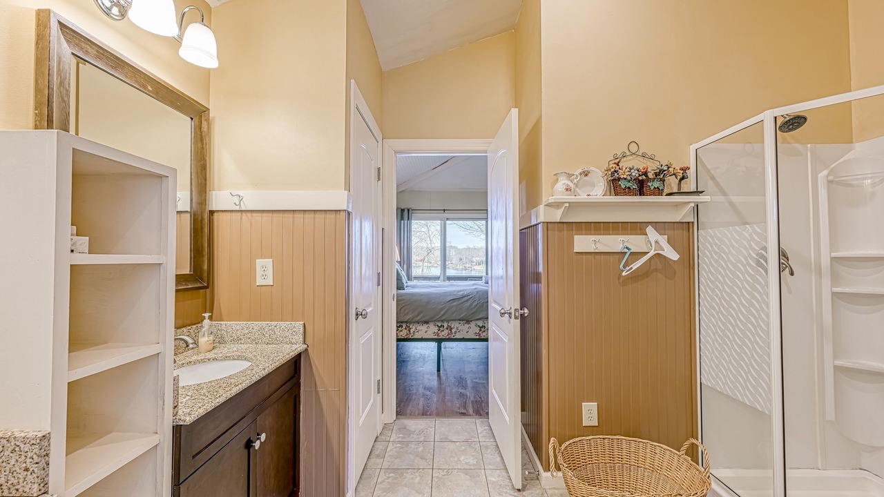 Photo of Bathroom in Moneta