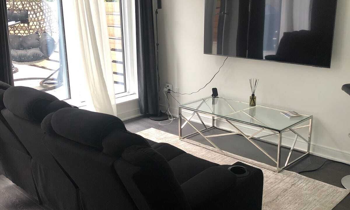 Photo of Livingroom in West Don Lands