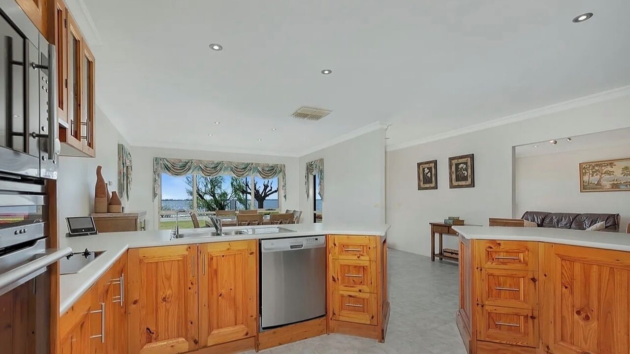 Photo of Kitchen in Yarrawonga
