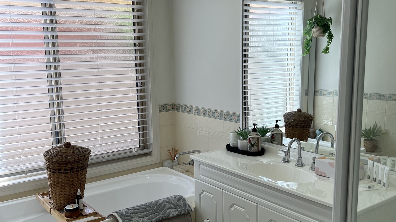 Photo of Bathroom in Yarrawonga