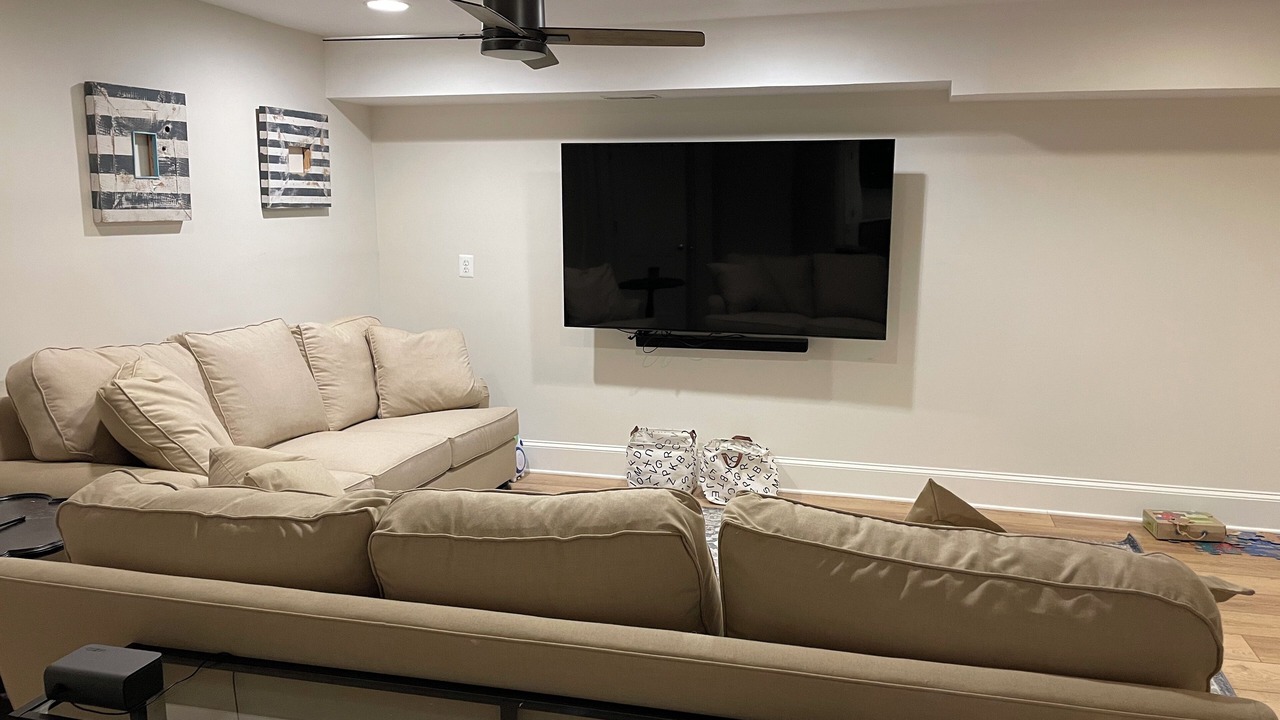 Photo of Livingroom in Edgewater