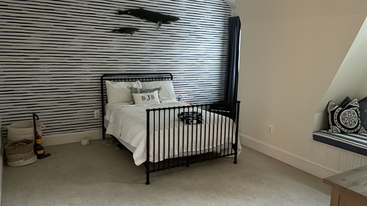 Photo of Bedroom in Edgewater