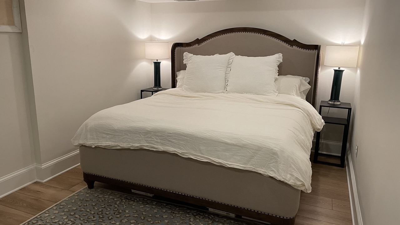 Photo of Bedroom in Edgewater