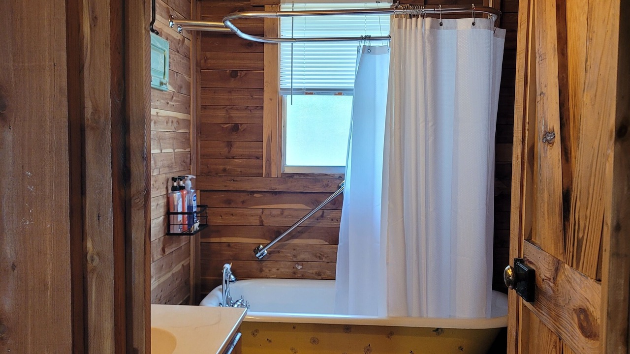 Photo of Bathroom in South Toledo Bend